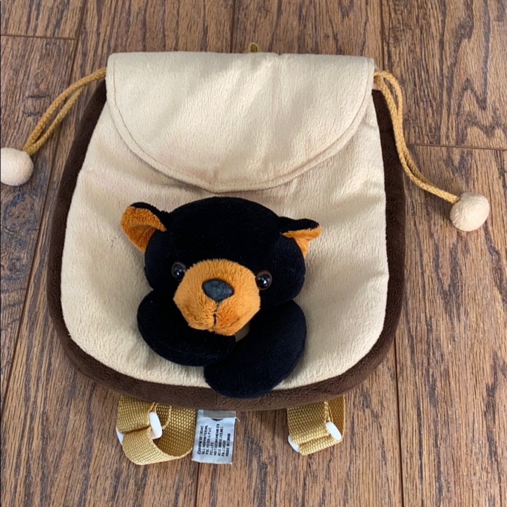 Fuzzy Bearbackpack - Picture 2 of 4